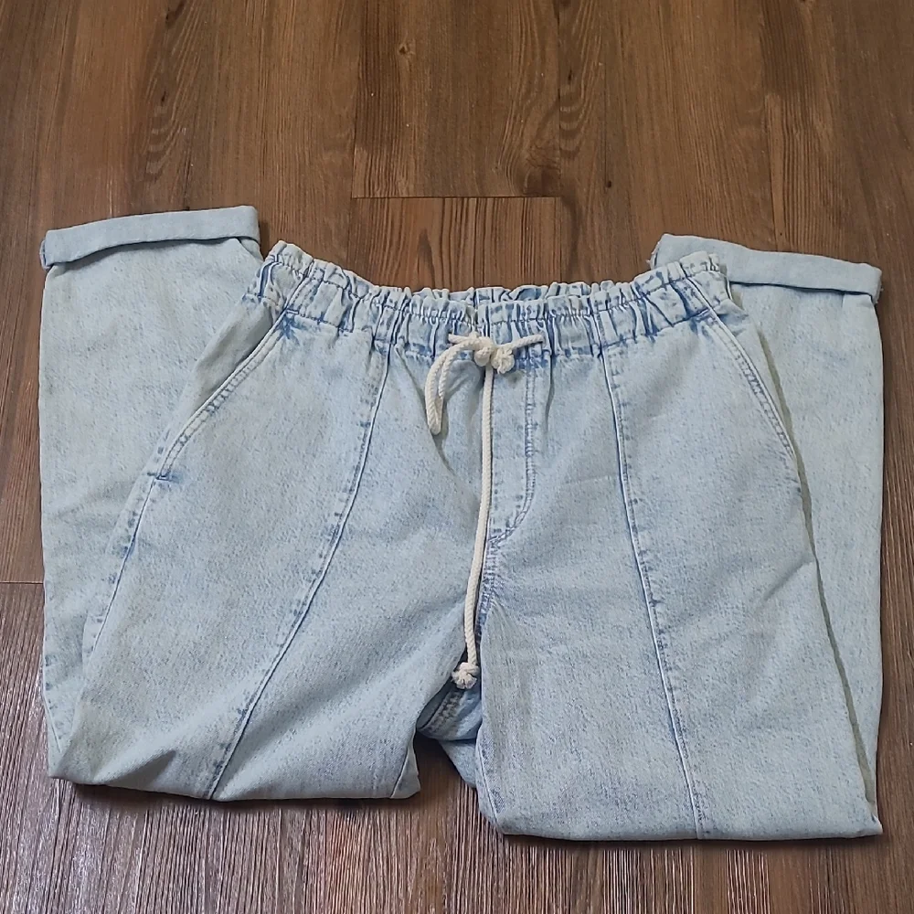 LOFT Light Blue‎ Straight Leg Jeans for women zise m used good condition.